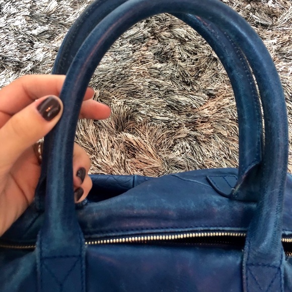 🆕 YSL “Easy” Handbag - Picture 5 of 7